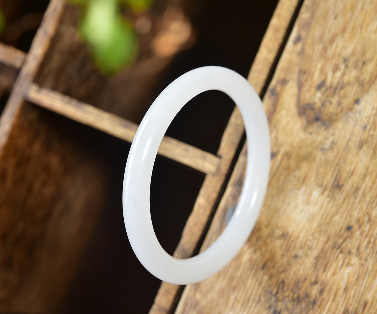 A1994 Inside Diameter 57.5 MM Superb Chinese White Hetian Jade Bracelet