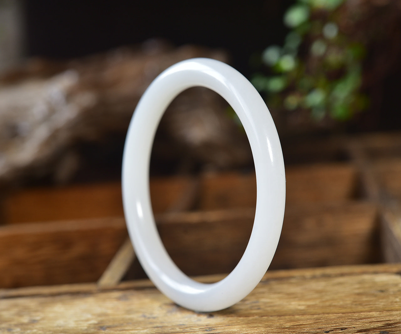 A1994 Inside Diameter 57.5 MM Superb Chinese White Hetian Jade Bracelet
