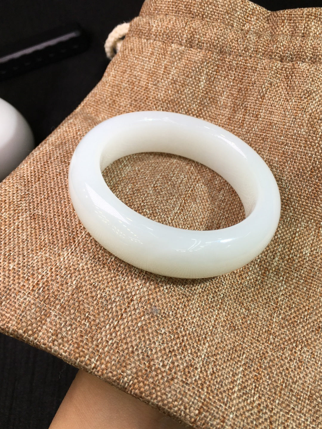 A2004 Inside Diameter 56.5 MM Exquisite Chinese White Hetian Jade Bracelet