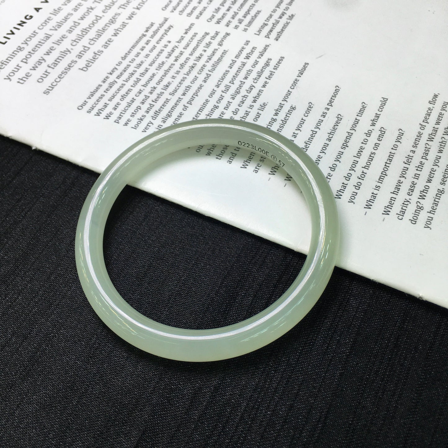 A2005 Inside Diameter 57 MM Chinese Gao Bingqing Hetian Jade Bracelet