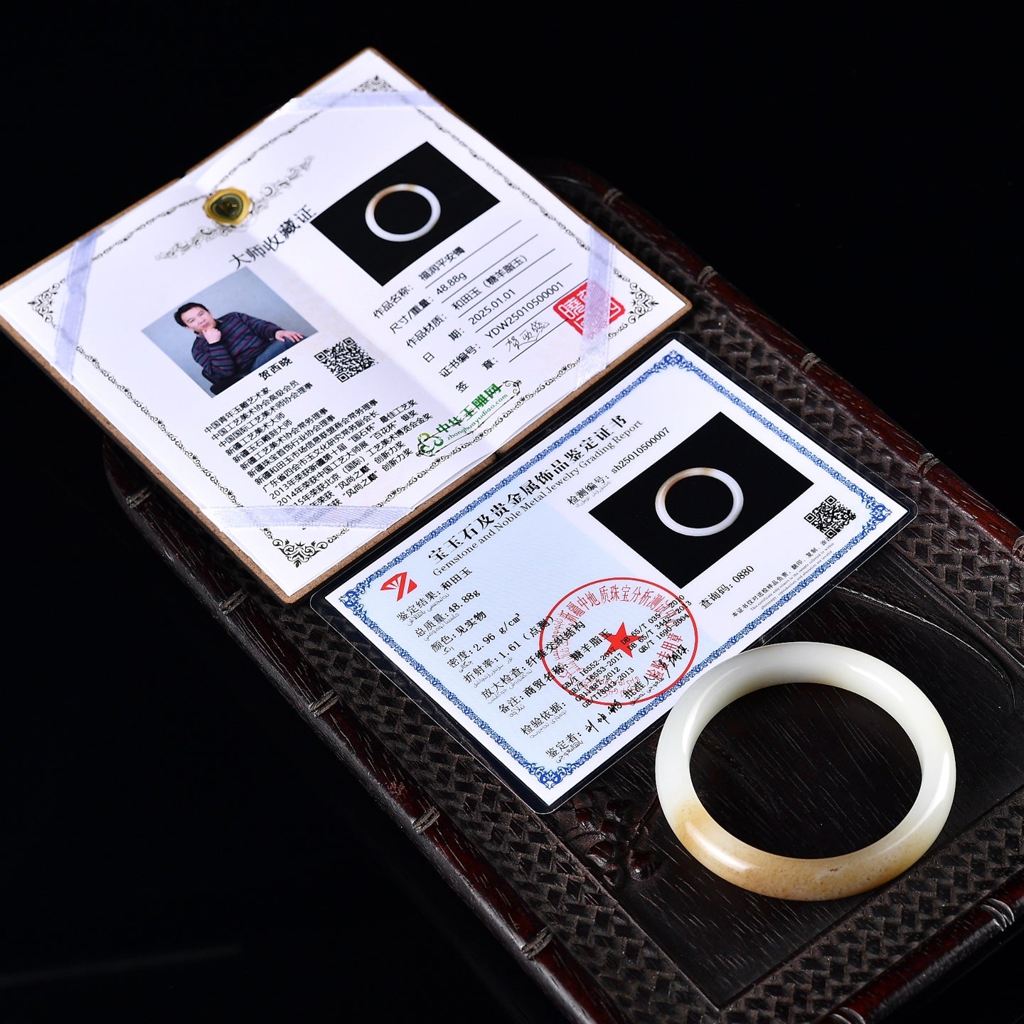 A2010 Inside Diameter 56.5 MM Chinese Sugar White Hetian Jade Bracelet