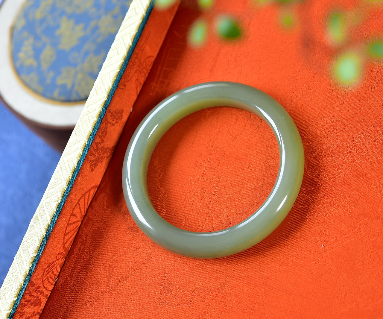 A2011 Inside Diameter 59 MM Chinese Gao Bingqing Hetian Jade Bracelet