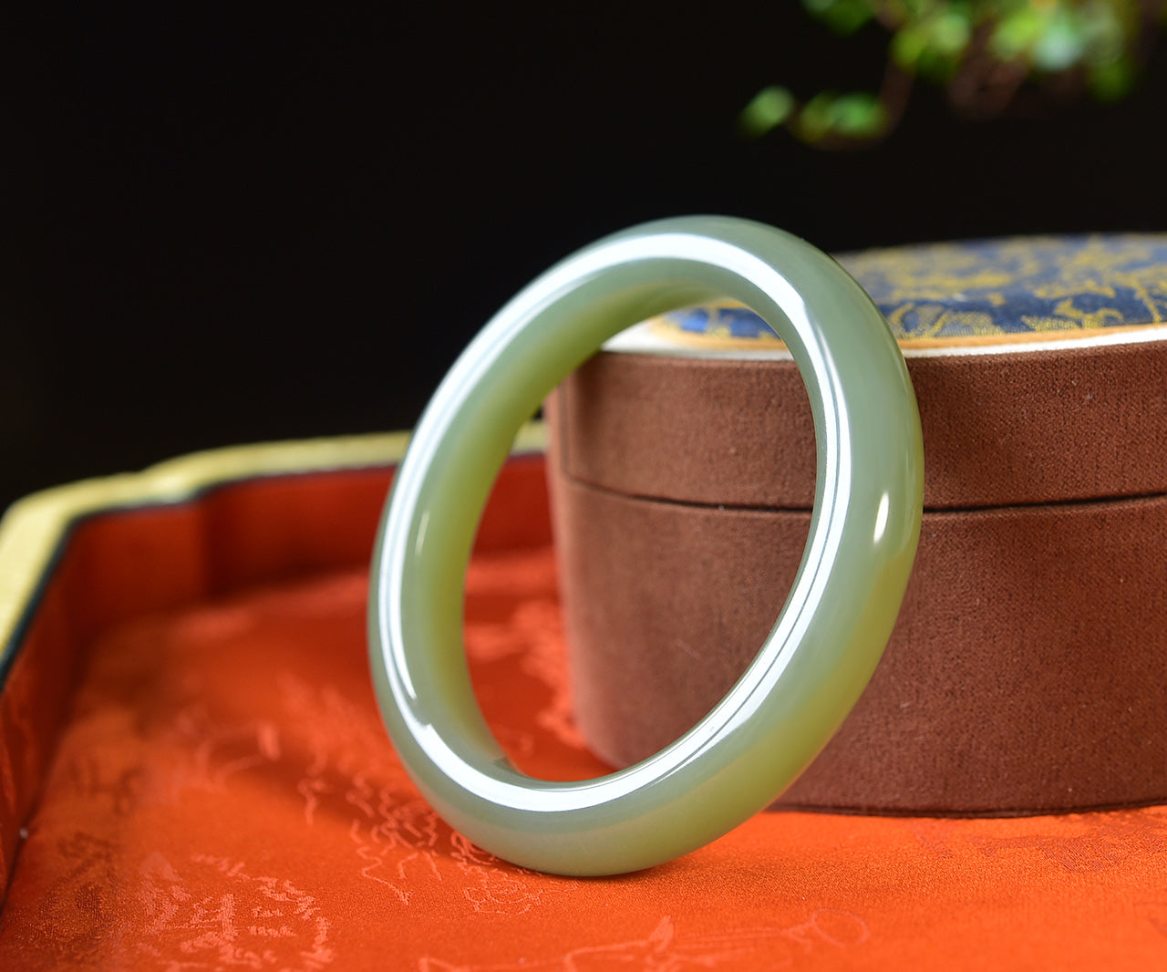 A2011 Inside Diameter 59 MM Chinese Gao Bingqing Hetian Jade Bracelet