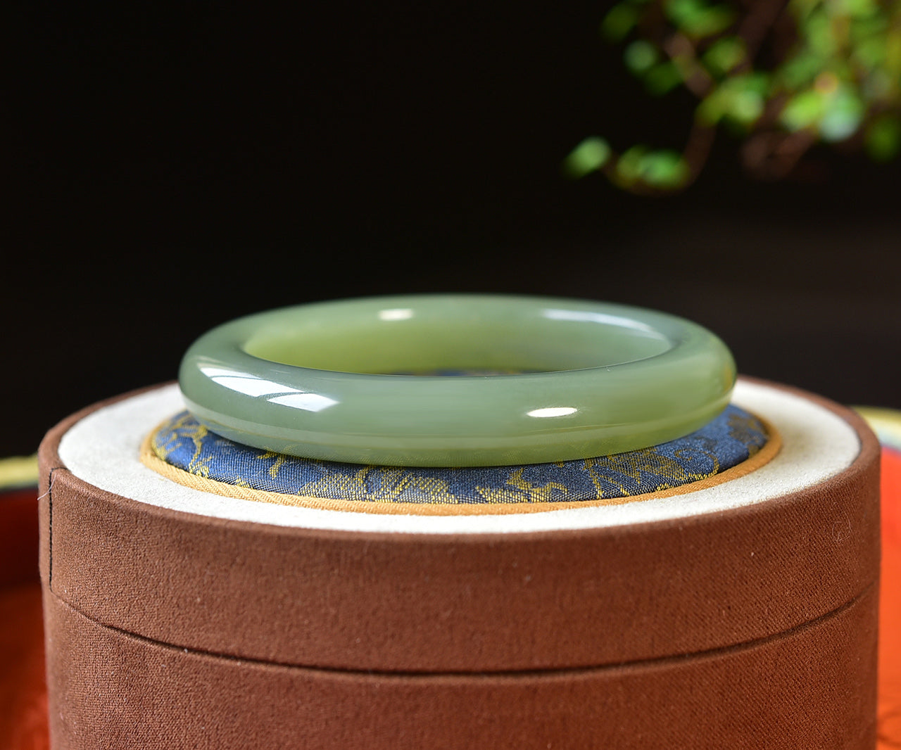 A2011 Inside Diameter 59 MM Chinese Gao Bingqing Hetian Jade Bracelet