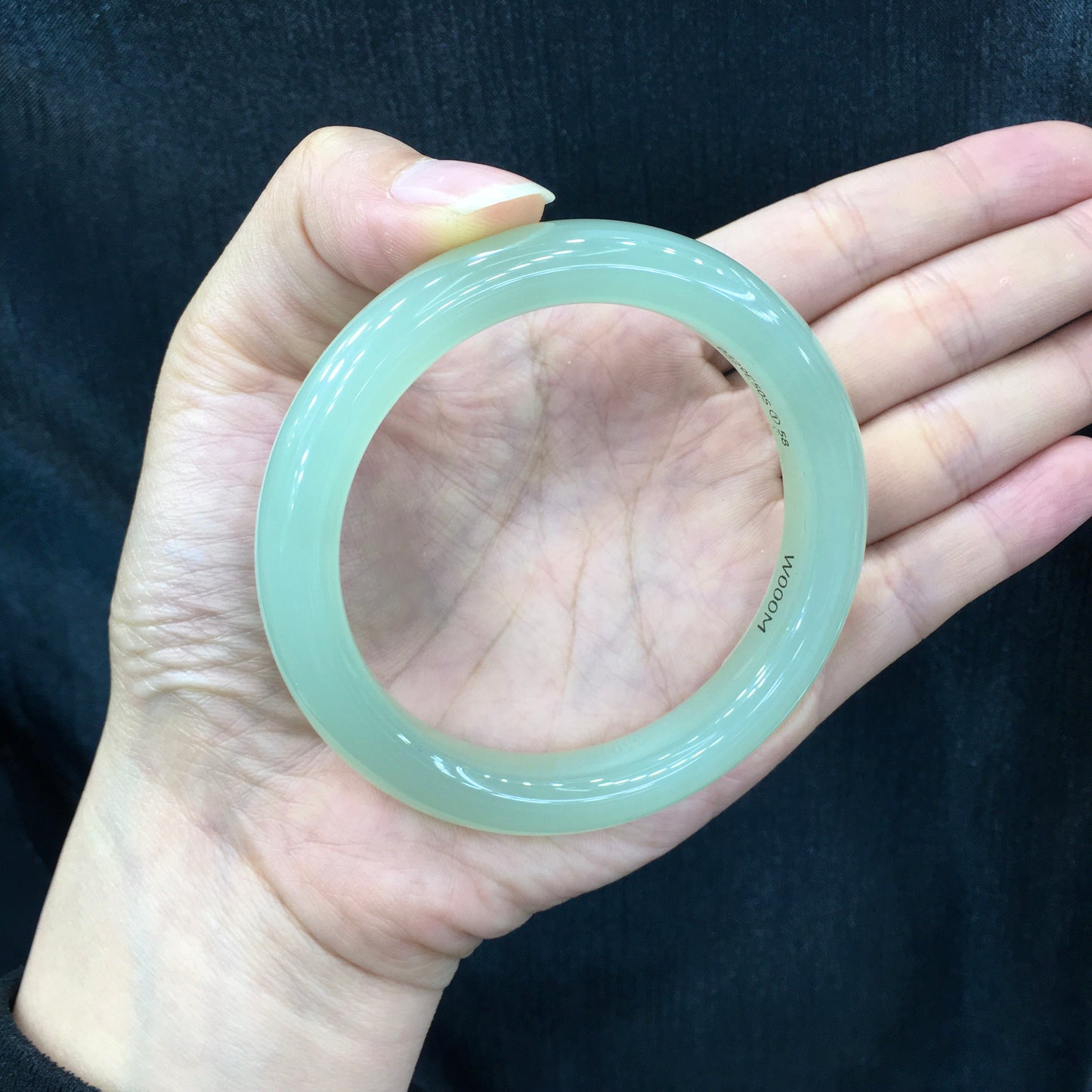 A2013 Inside Diameter 58 MM Chinese Gao Bingqing Hetian Jade Bracelet