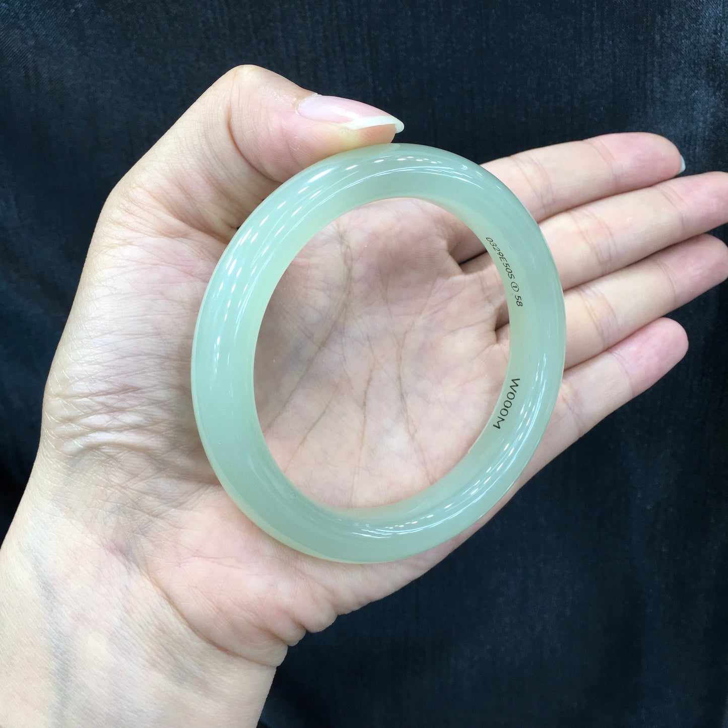 A2013 Inside Diameter 58 MM Chinese Gao Bingqing Hetian Jade Bracelet