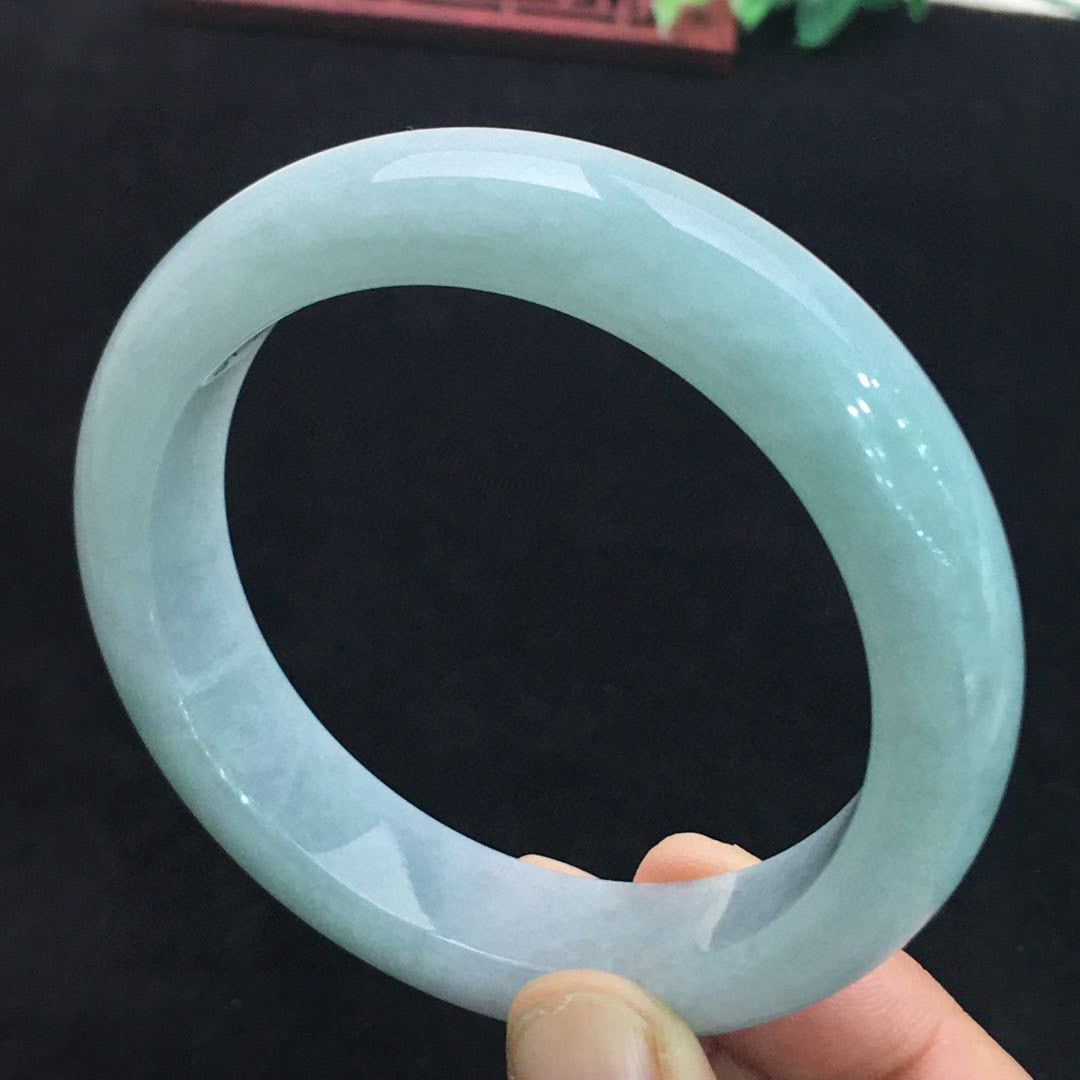 A2026 Inside Diameter 58 MM Beautiful Natural Jadeite Bracelet