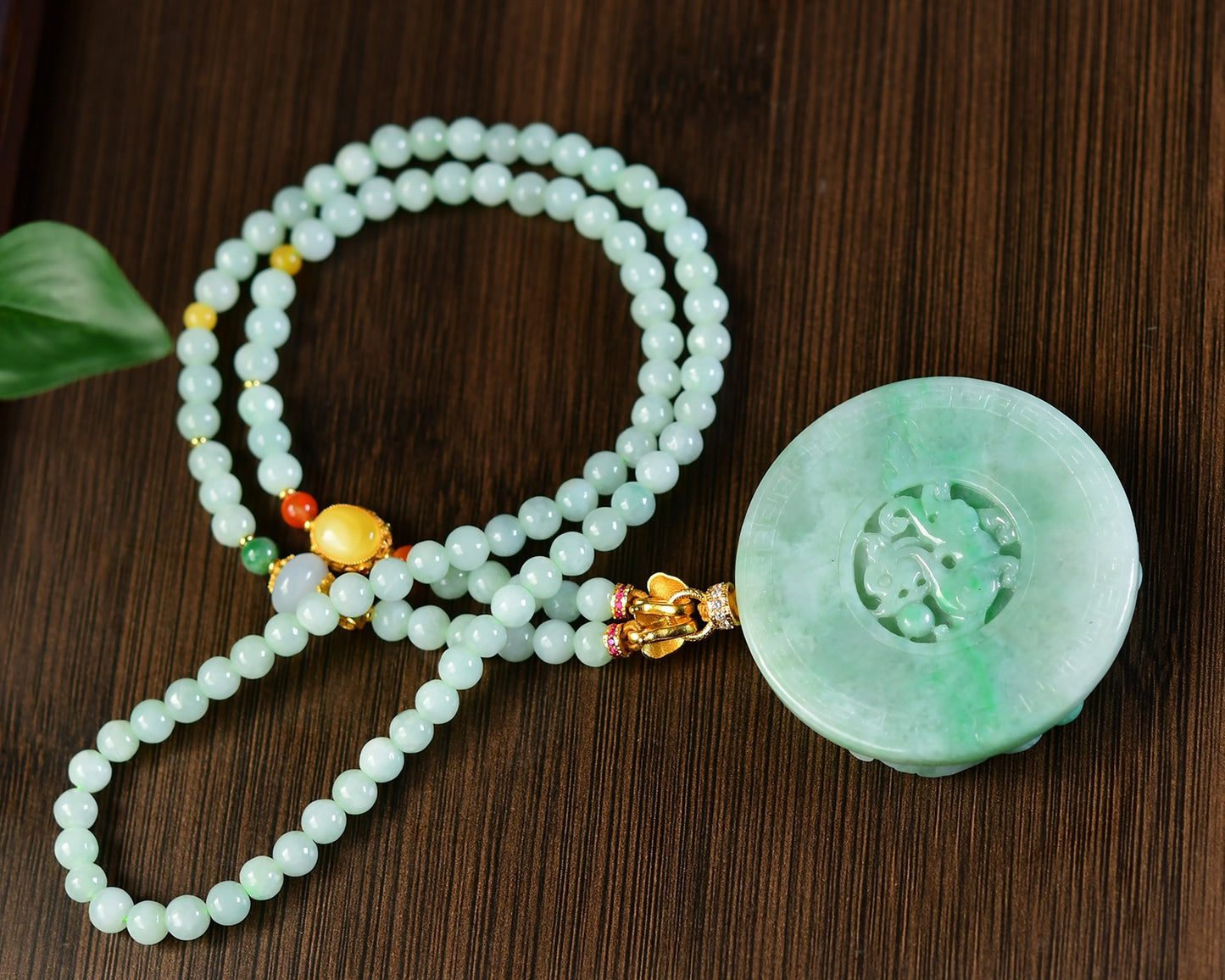 A2030 A Set Exquisite Natural Jadeite Hand Carved Fortune Dragon Pendant & Jadeite Phoenix Bracelet
