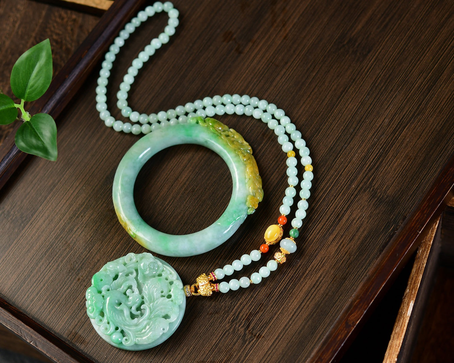 A2030 A Set Exquisite Natural Jadeite Hand Carved Fortune Dragon Pendant & Jadeite Phoenix Bracelet