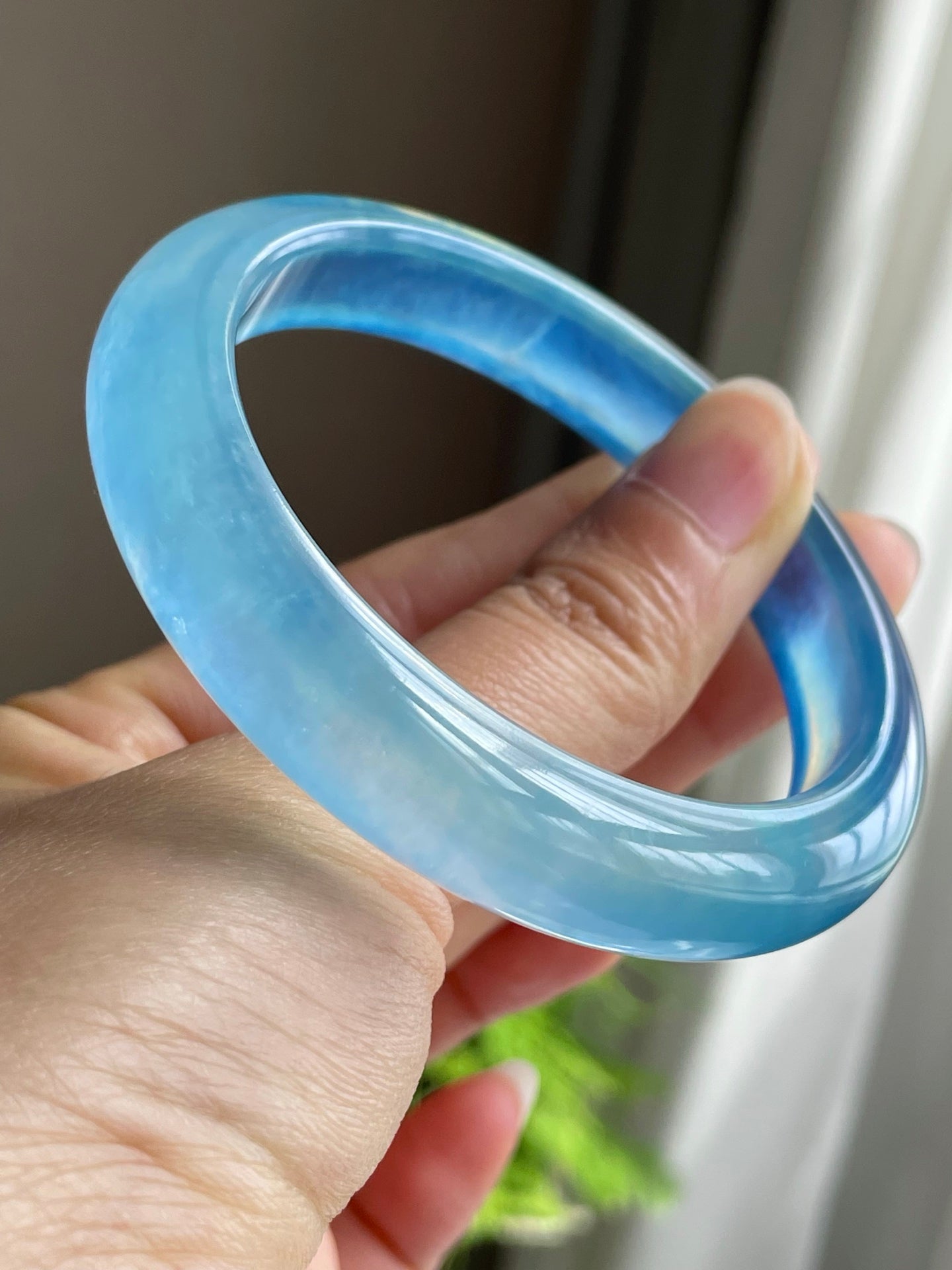A2038 Inside Diameter 58.5 MM Beautiful Aquamarine Bracelet