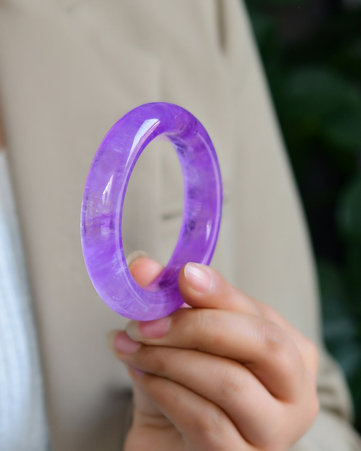 A2042 Inside Diameter 56 MM Exquisite Amethyst Bracelet