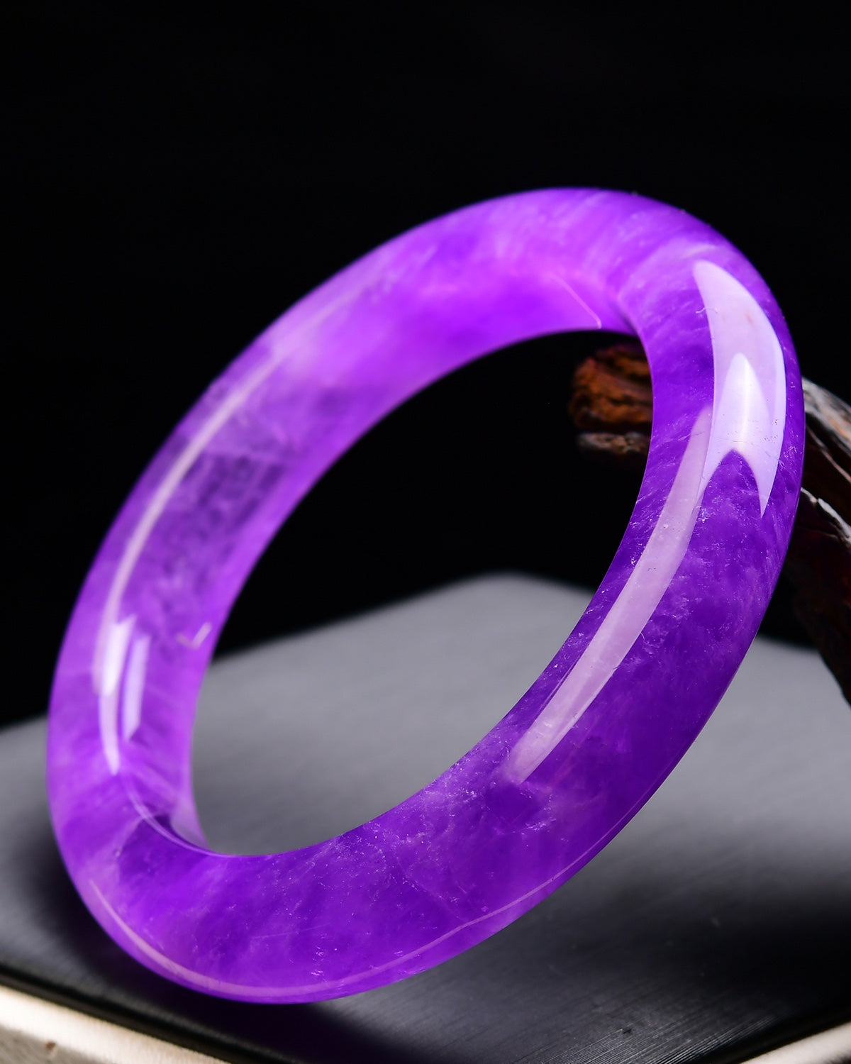 A2048 Inside Diameter 56 MM Exquisite Amethyst Bracelet