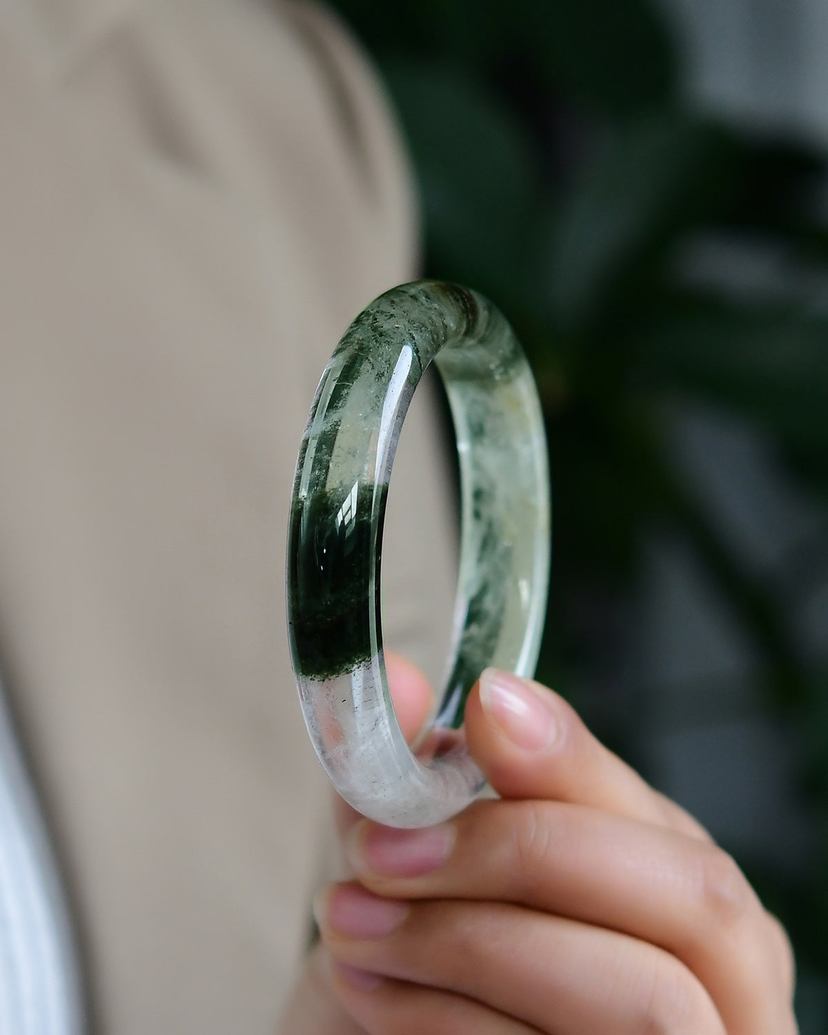 A2062 Inside Diameter 55 MM Beautiful Green Crystal Bracelet
