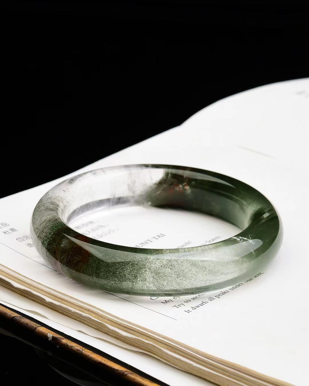A2063 Inside Diameter 58 MM Beautiful Green Crystal Bracelet