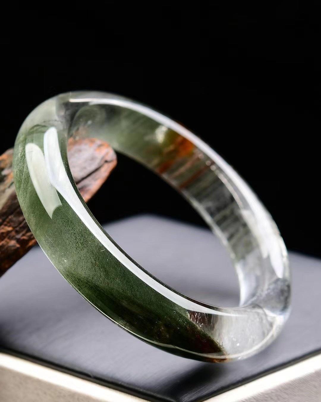 A2063 Inside Diameter 58 MM Beautiful Green Crystal Bracelet