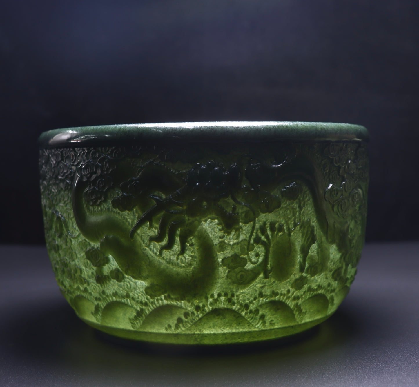 A2092 Exquisite Chinese Green Hetian Jade Low Relief Fortune Dragon Jar