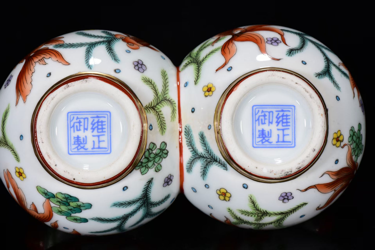 A2095 Chinese Gilt Edge Famille Rose Conjoined Gourd Shape Porcelain Vase