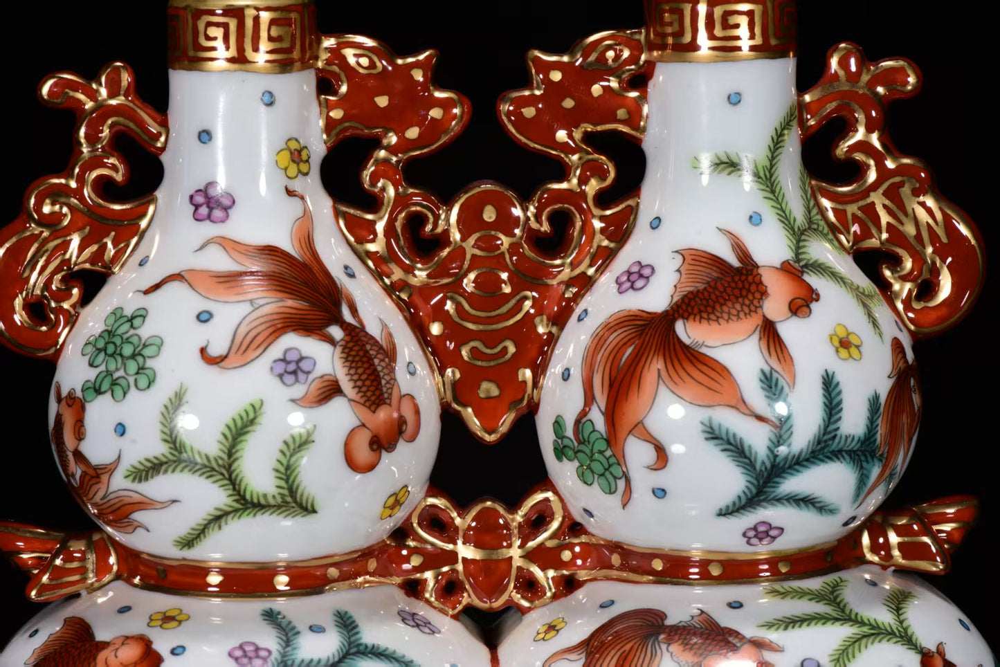 A2095 Chinese Gilt Edge Famille Rose Conjoined Gourd Shape Porcelain Vase