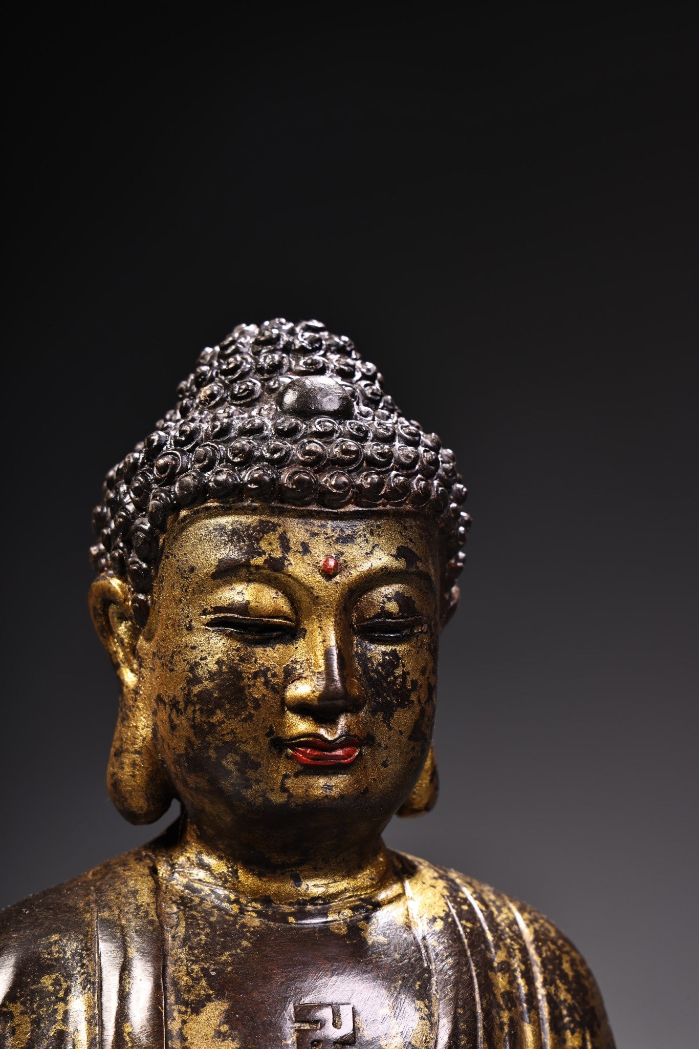 A2096 Vintage Chinese Gilt Gold Bronze Siddhartha Buddha Statue
