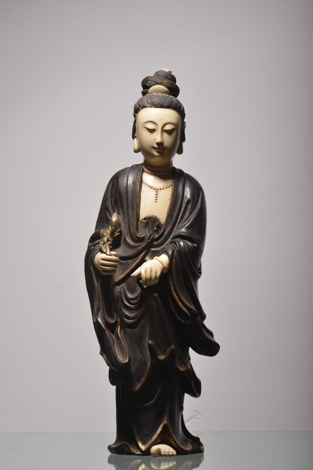 A2121 Chinese Zitan Wood Inlay Shoushan Stone Kwan-yin Statue