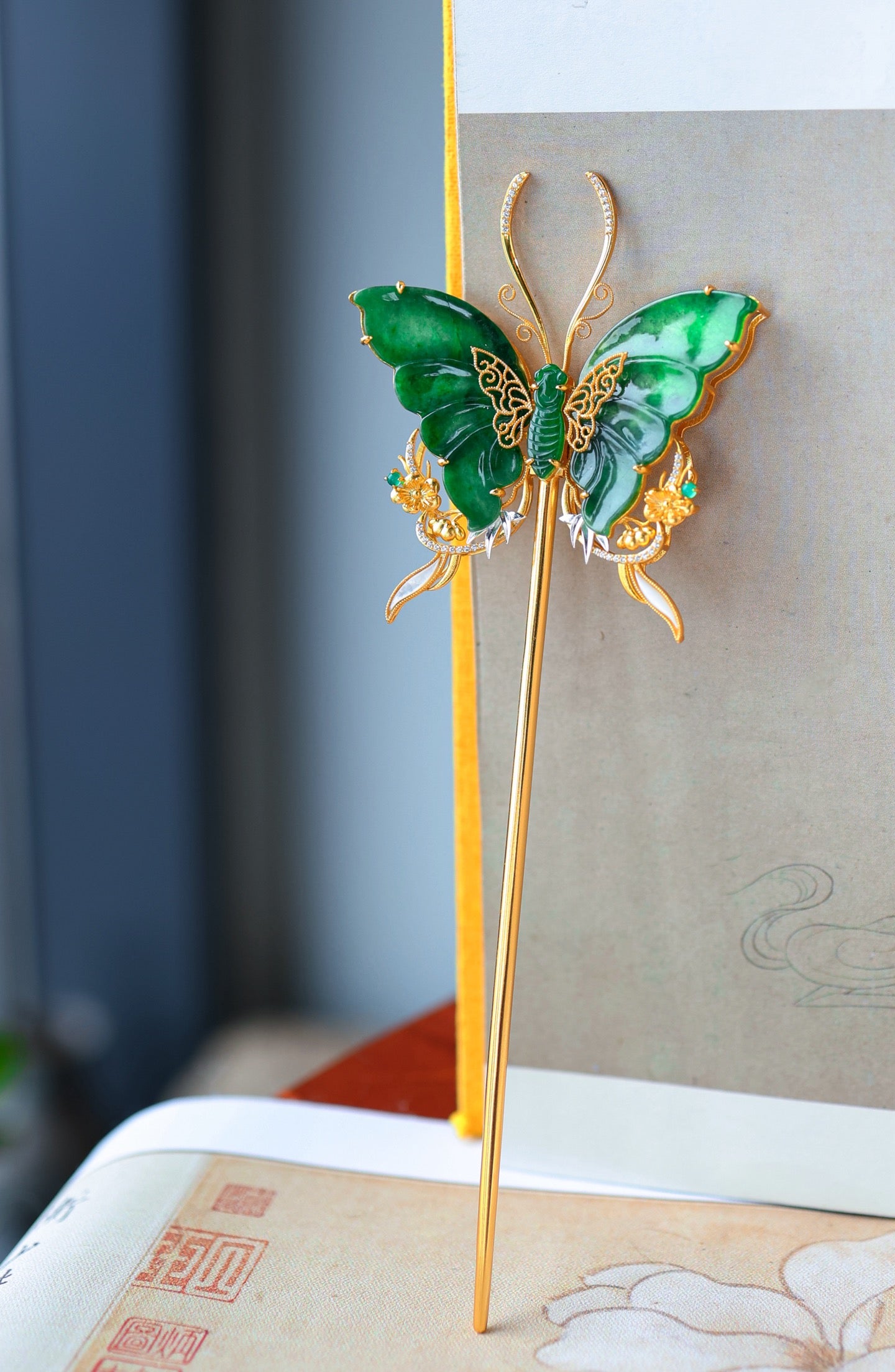 A2126 Exquisite Silver Plated Gilt Gold Inlay Jadeite Butterfly Hairpin