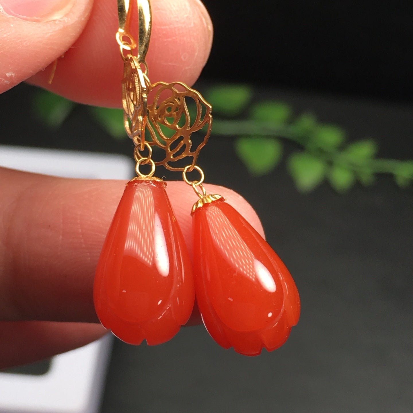 A2139 A Pair Beautiful Nanhong Agate Earring