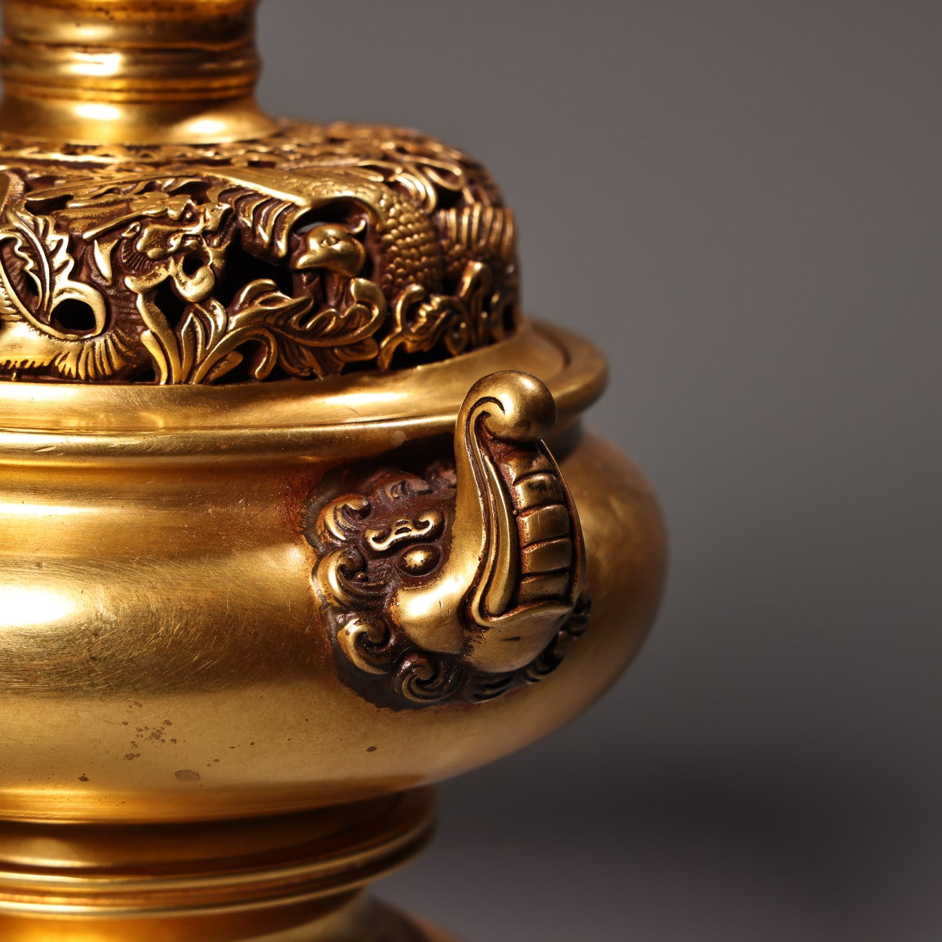 A2159 Chinese Gilt Gold Copper Double Ear Incense Burner