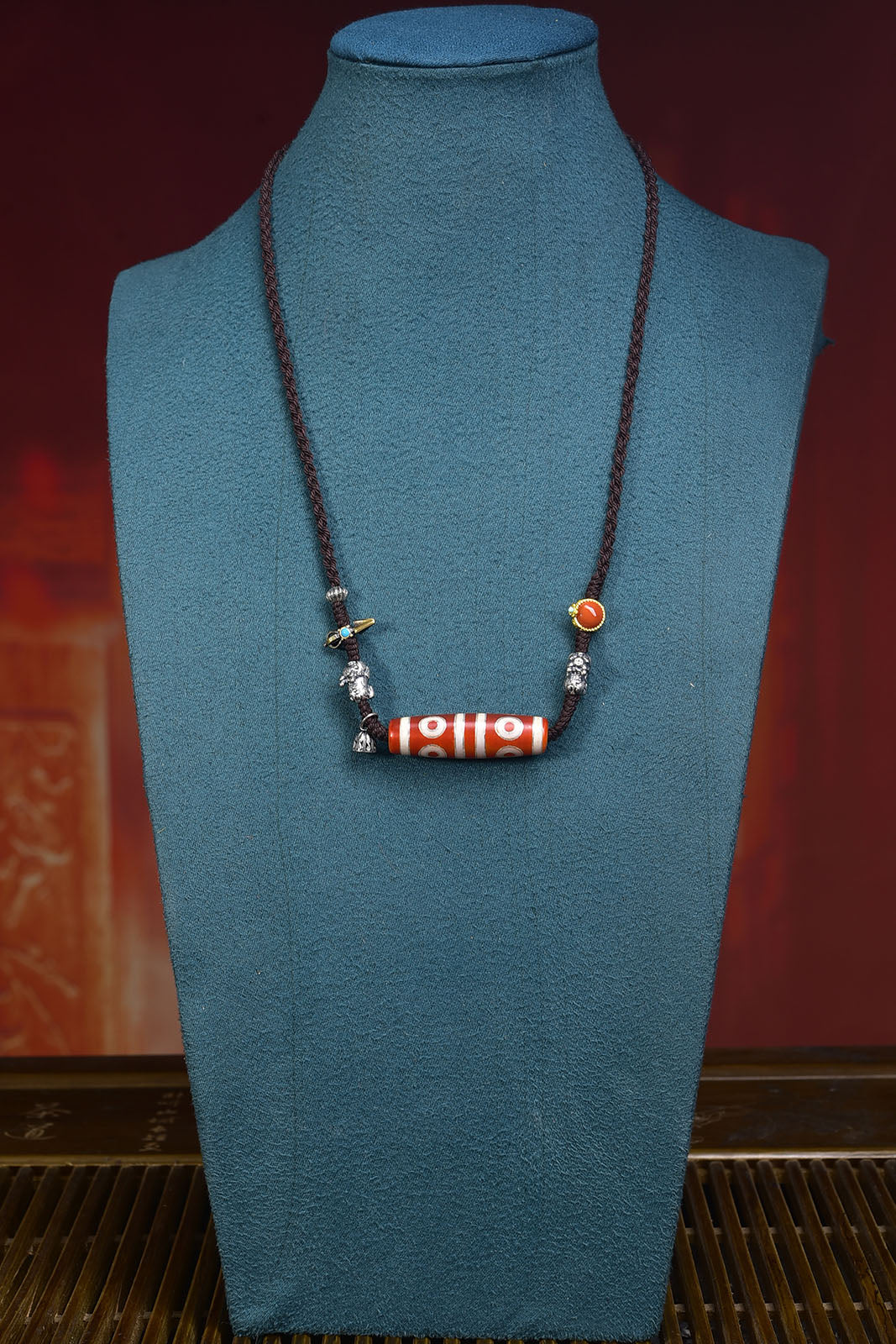 A2172 Old Tibetan Eight Eye DZI Agate Lucky Pendant w Hand Woven Necklace