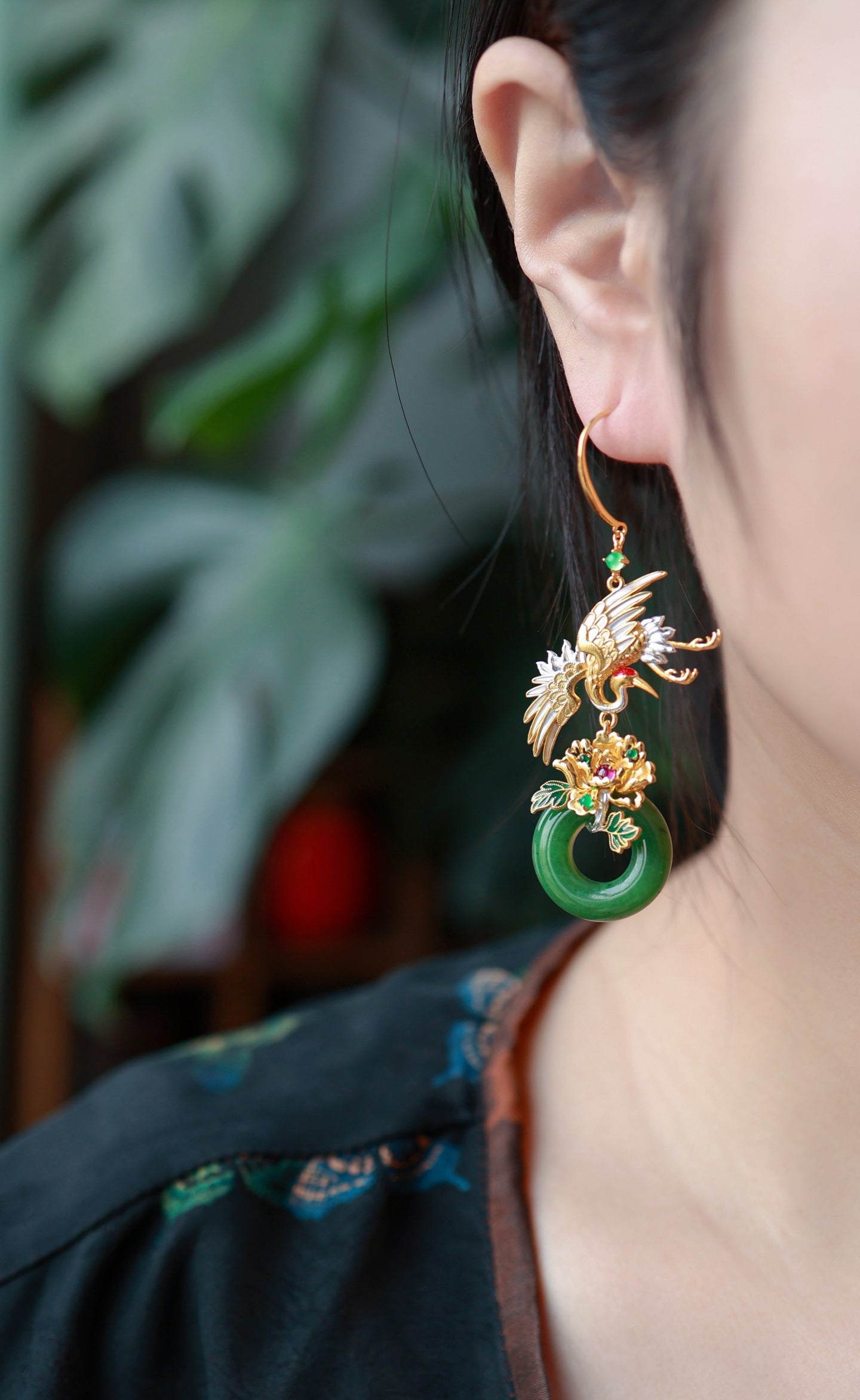 A2187 A Pair Beautiful Silver Plated Gilt Gold Enamel Inlay Green Hetian Jade Earring