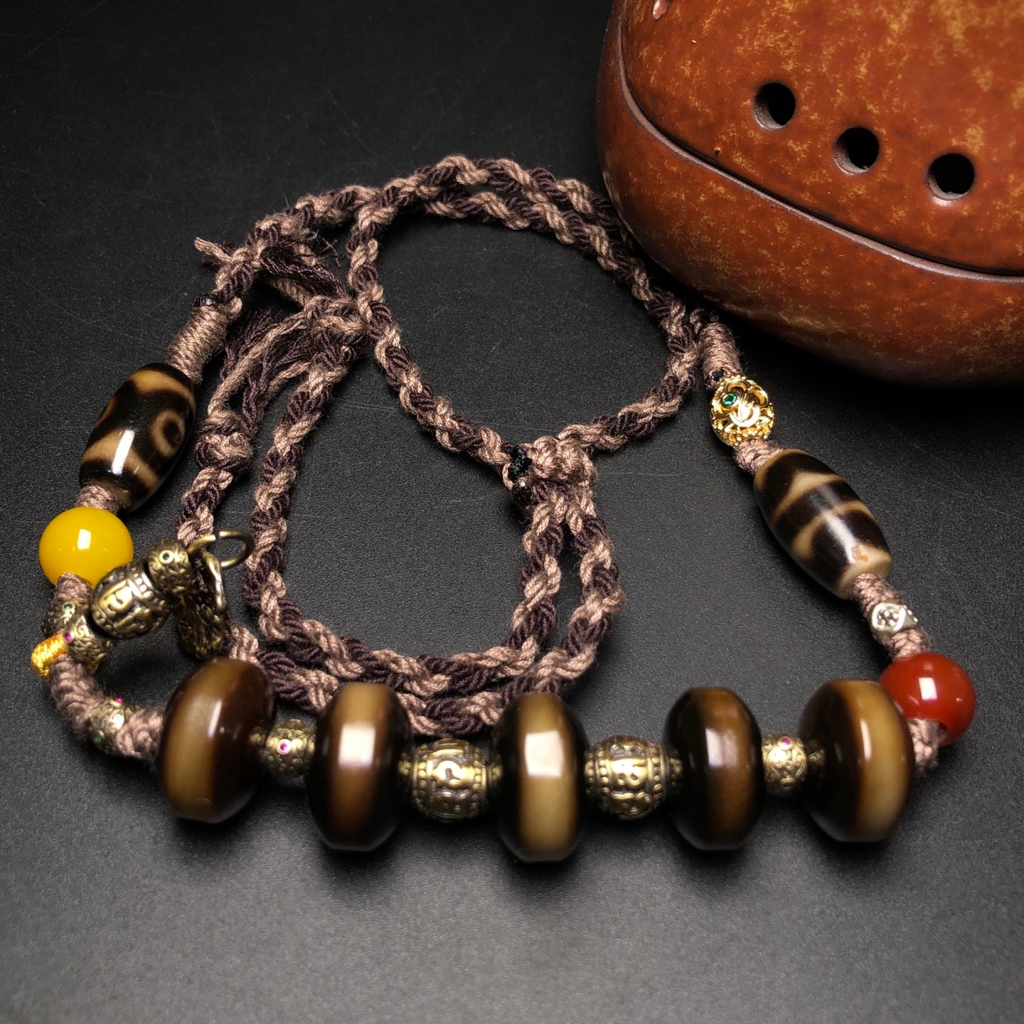 A2191 Hand Woven Vintage Tibetan DZI Agate Beads Pendant