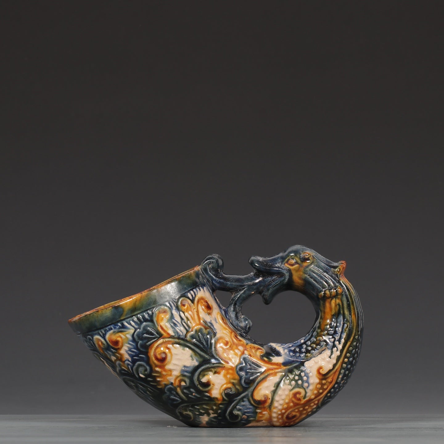 A2196 Vintage Chinese Tang San Cai Porcelain Peacock Cup