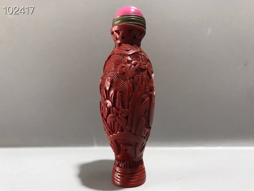 A2199 Chinese Red Lacquerware Low Relief Peacock Design Snuff Bottle