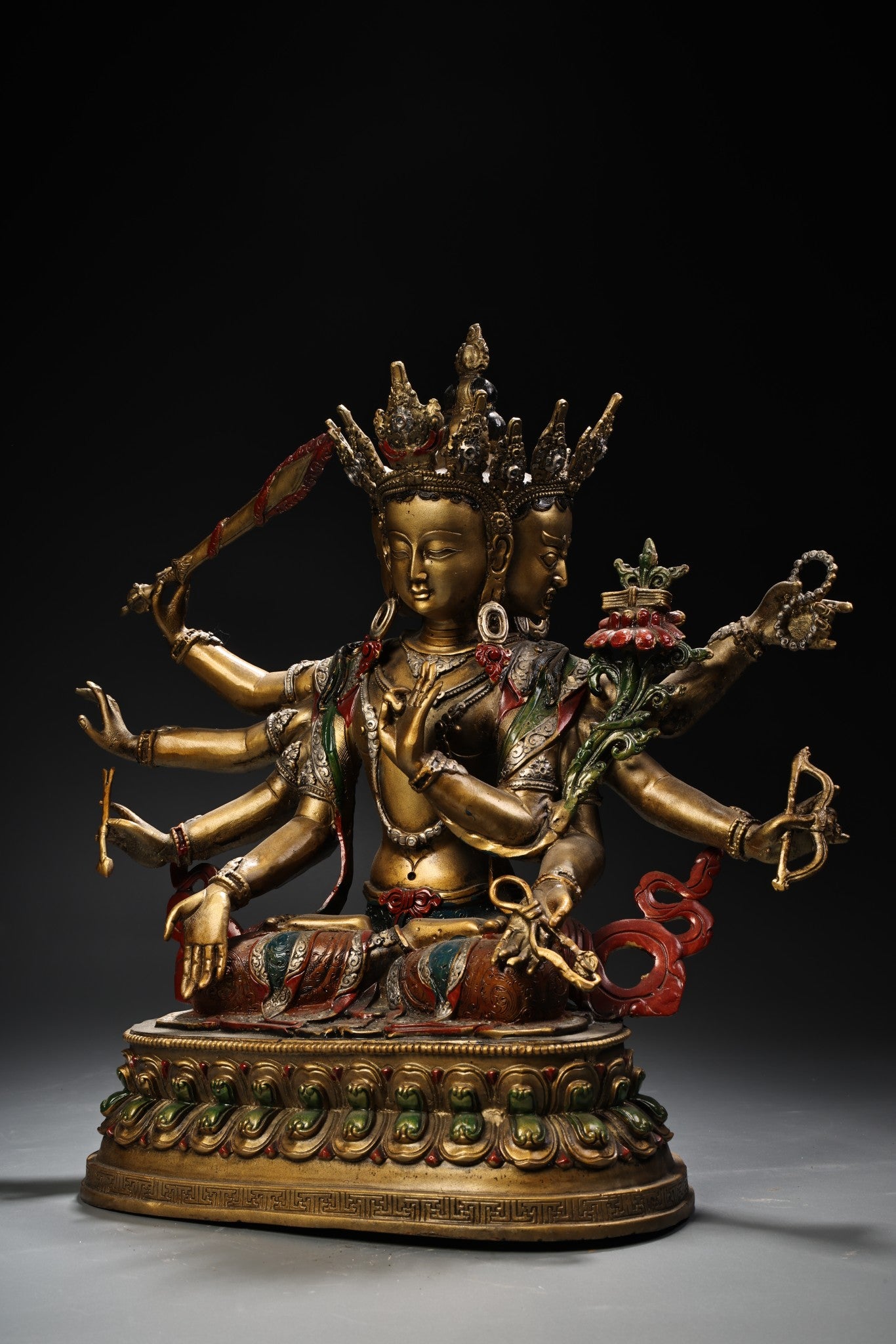 A2204 Tibetan Buddhism Colored Drawing Gilt Gold Copper Six Arm Kwan-yin Statue