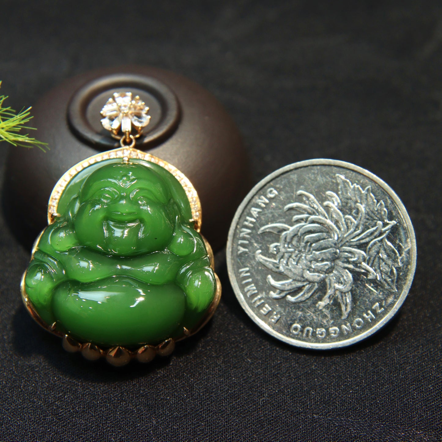 A2209 Exquisite Chinese 18K Gold Inlay Green Hetian Jade Carved Laughing Buddha Pendant