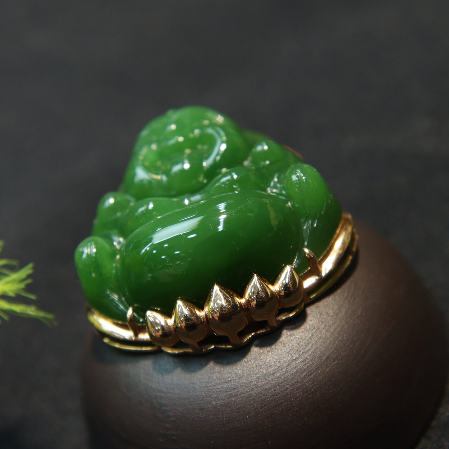A2209 Exquisite Chinese 18K Gold Inlay Green Hetian Jade Carved Laughing Buddha Pendant