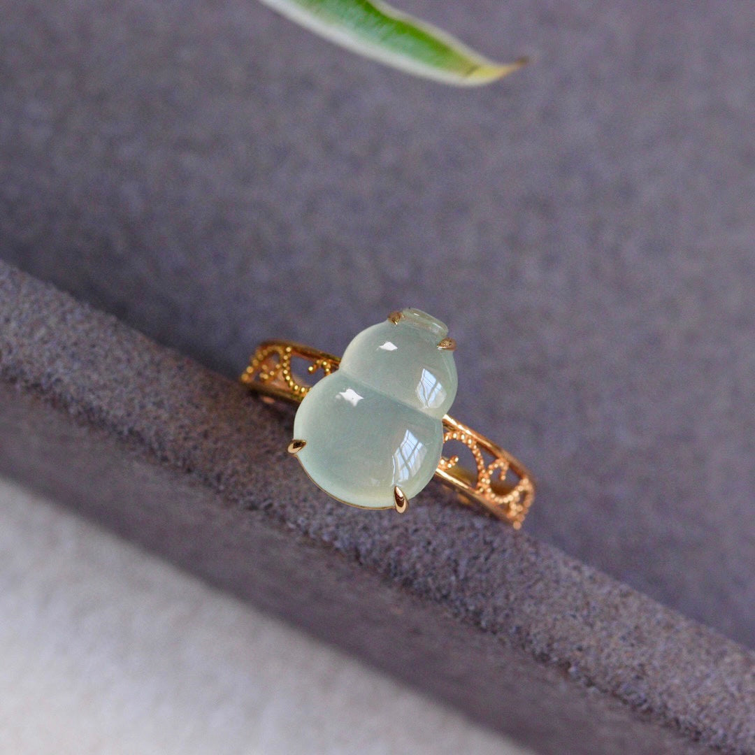 A2220 Exquisite 18K Gold Inlay Jadeite Gourd Ring