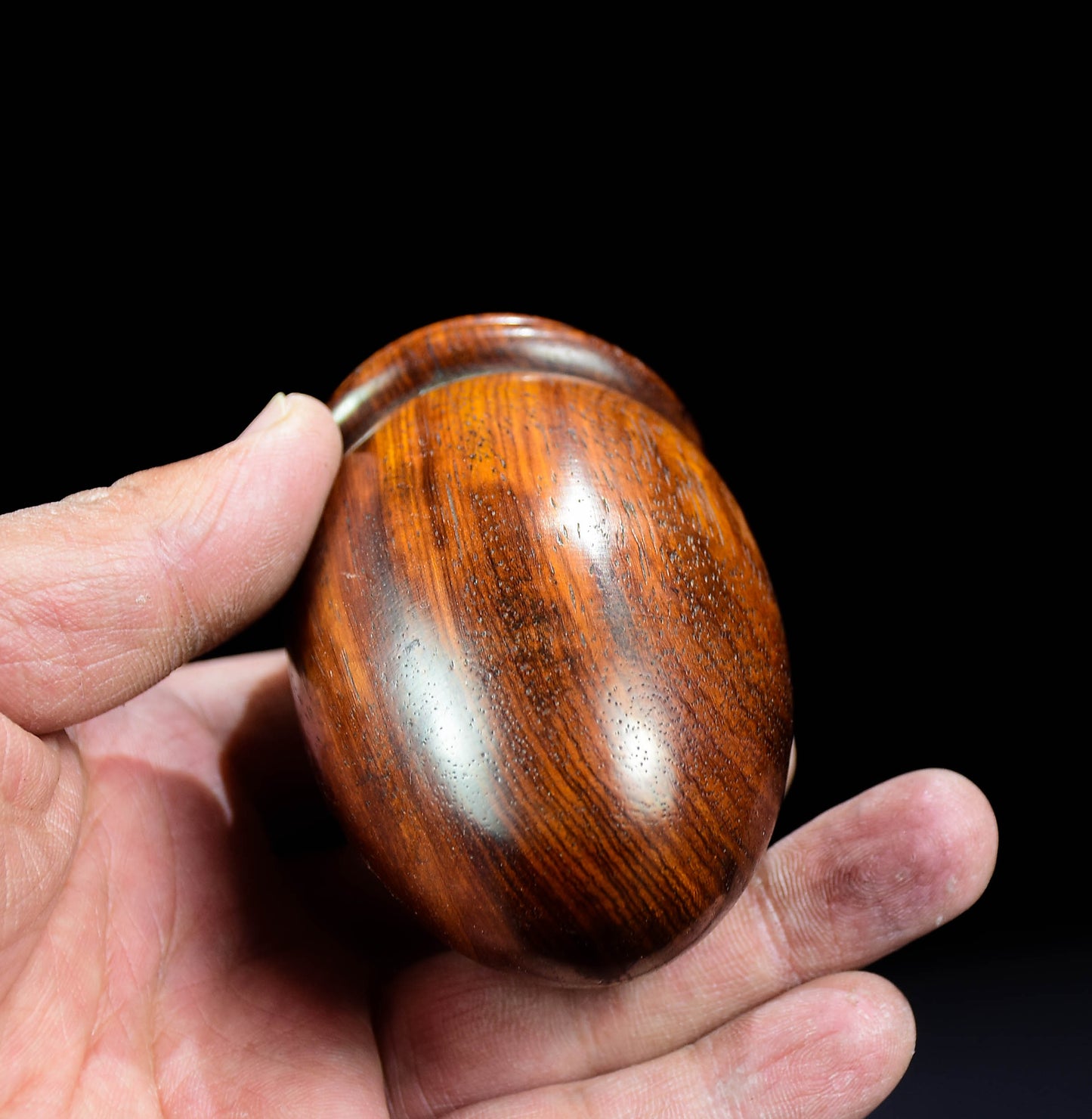 A2232 Vintage Chinese Huali Wood Cricket Pot