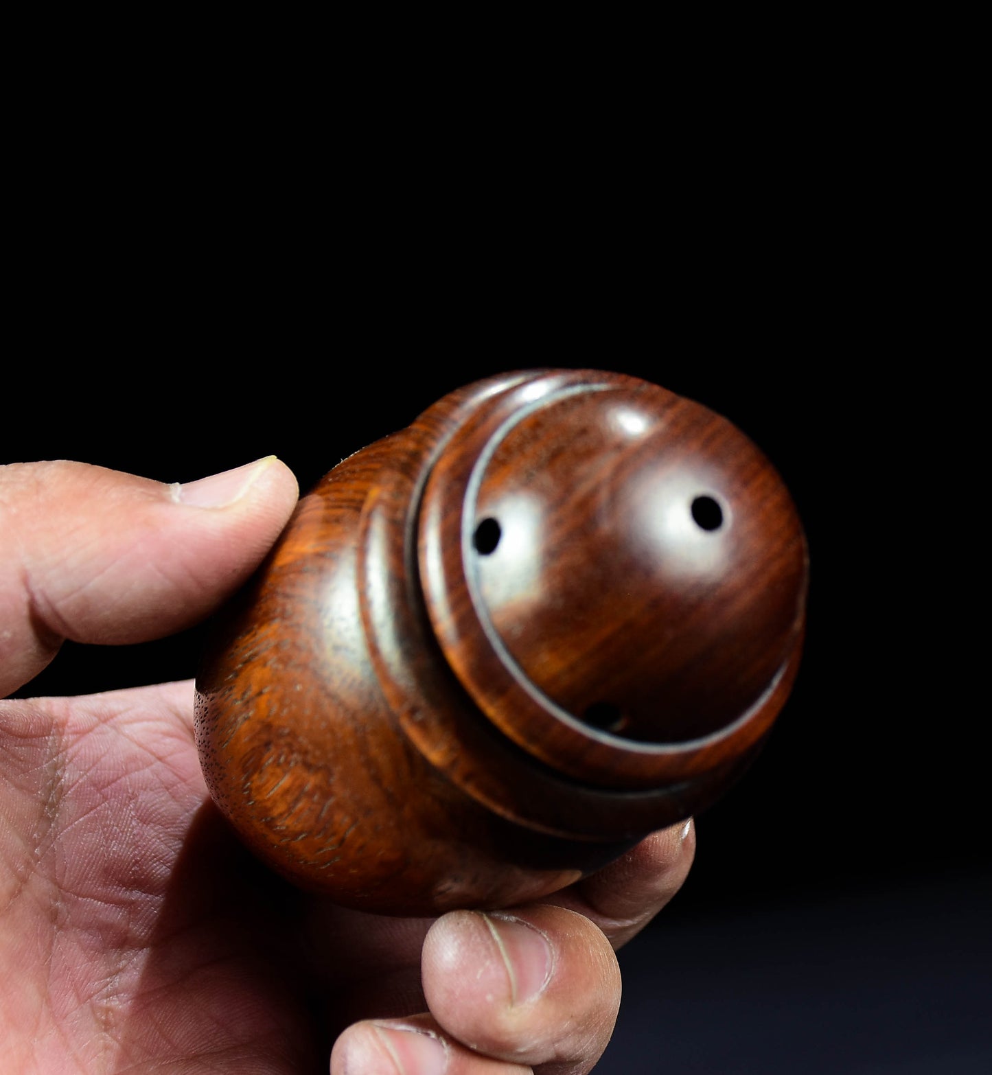 A2232 Vintage Chinese Huali Wood Cricket Pot