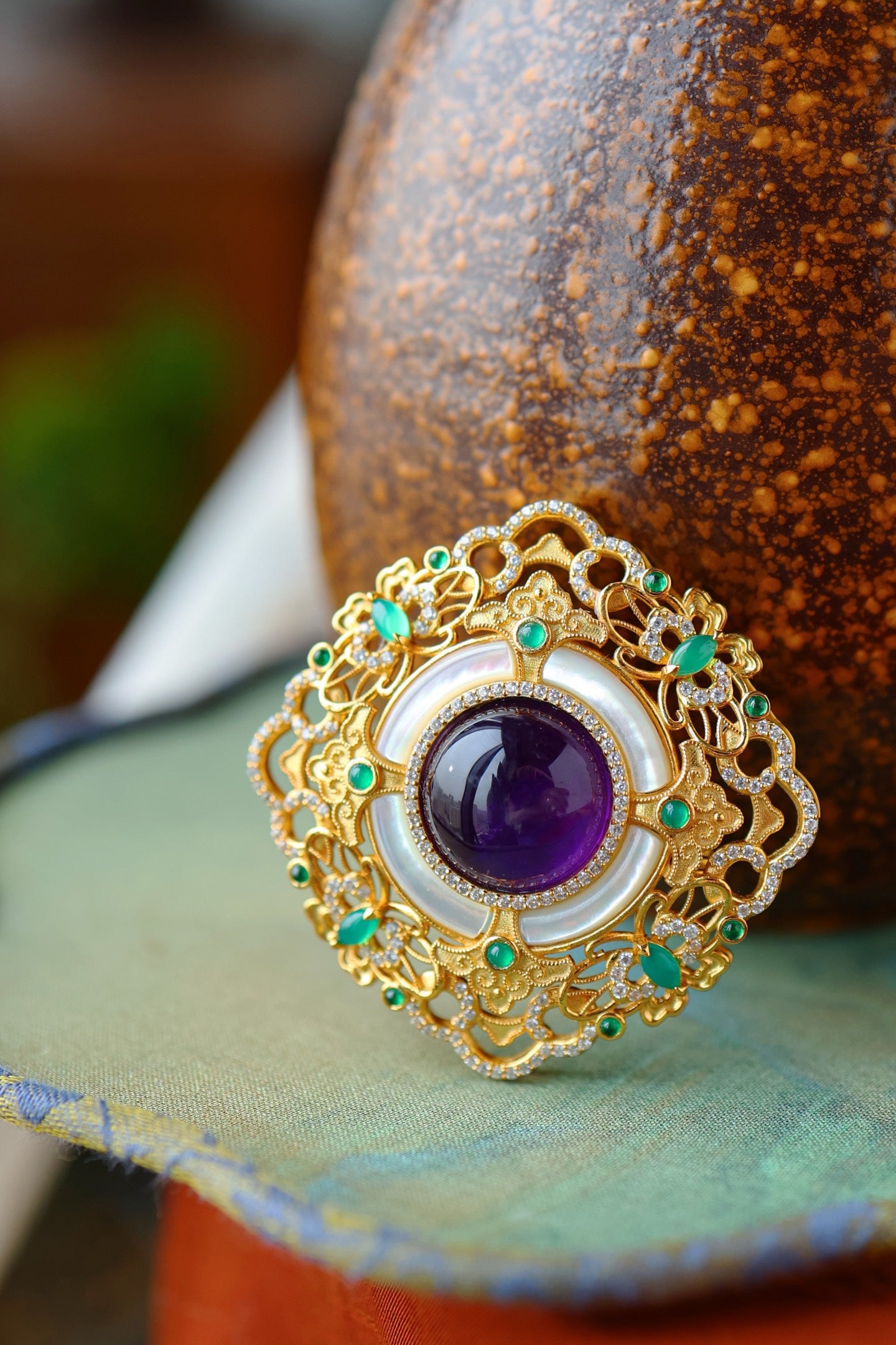 A2244 Beautiful Silver Plated Gilt Gold Inlay Amethyst Pendant