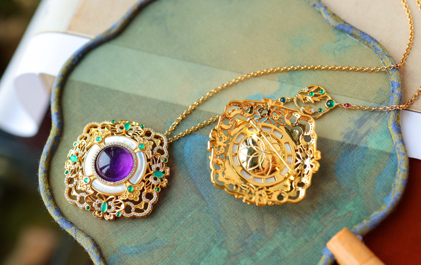 A2244 Beautiful Silver Plated Gilt Gold Inlay Amethyst Pendant