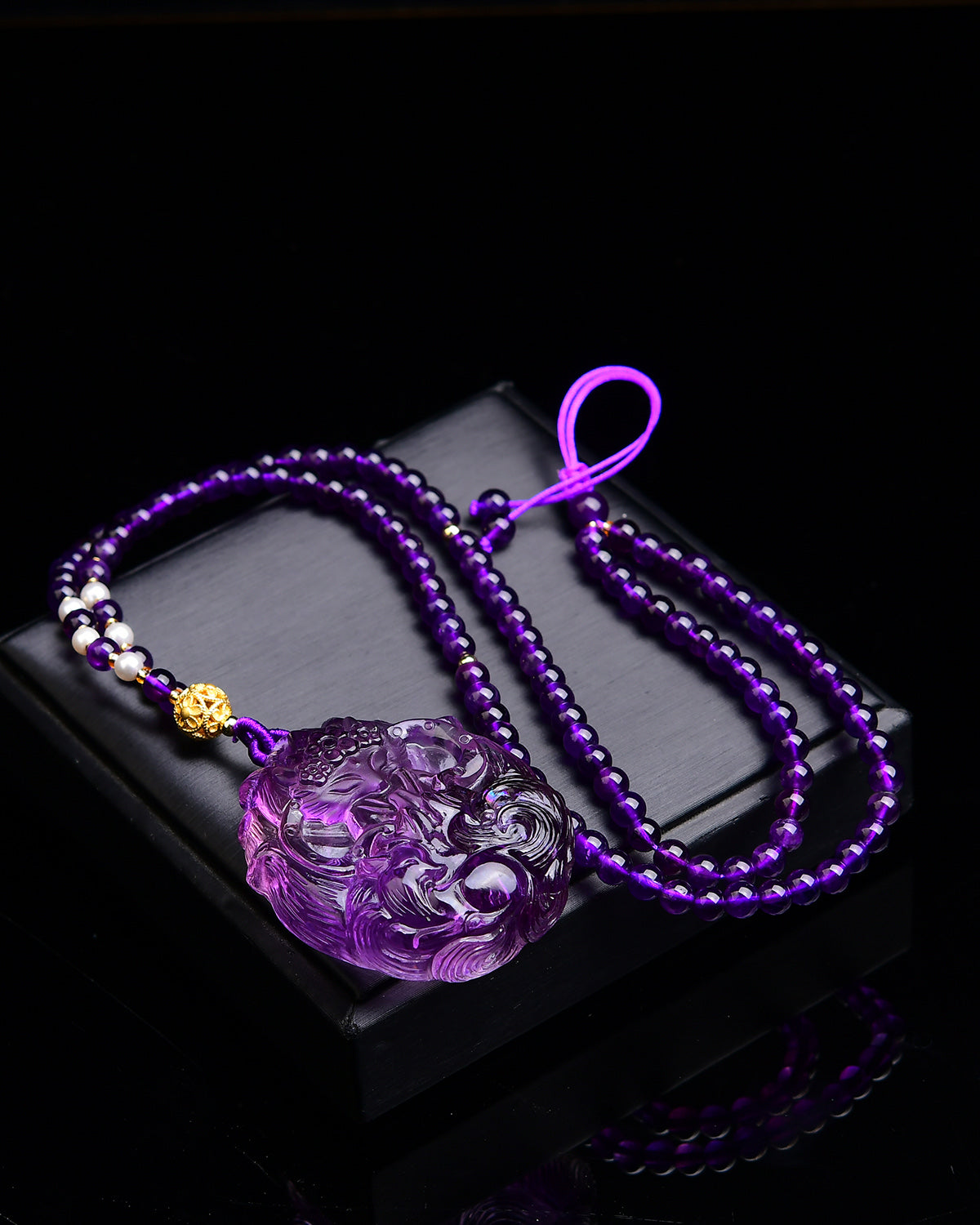 A2258 Exquisite Amethyst Crystal Carved Nine-tailed Fox Pendant