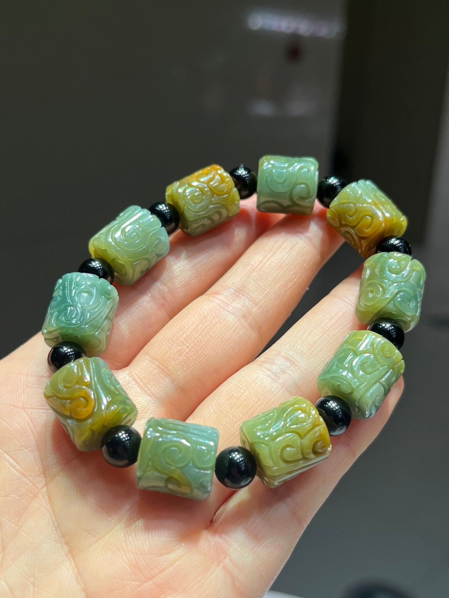A2261 Hand Woven Beautiful Jadeite Beads Bracelet