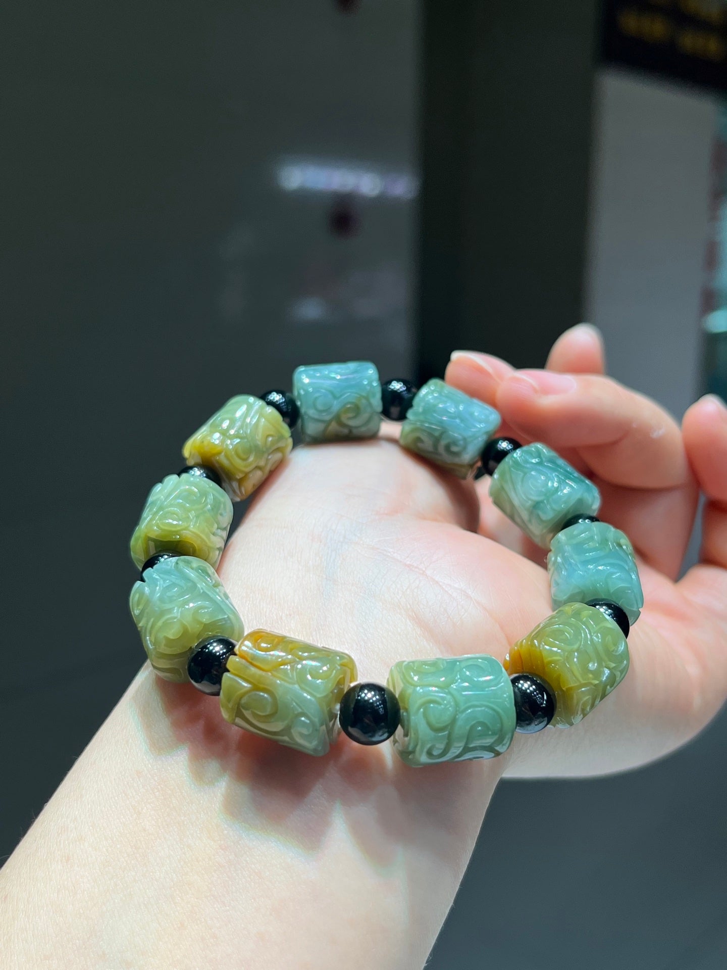 A2261 Hand Woven Beautiful Jadeite Beads Bracelet