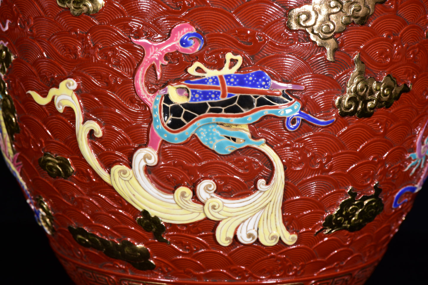 A2271 Chinese Gilt Gold Red Glaze Dragon Phoenix Design Porcelain Jar