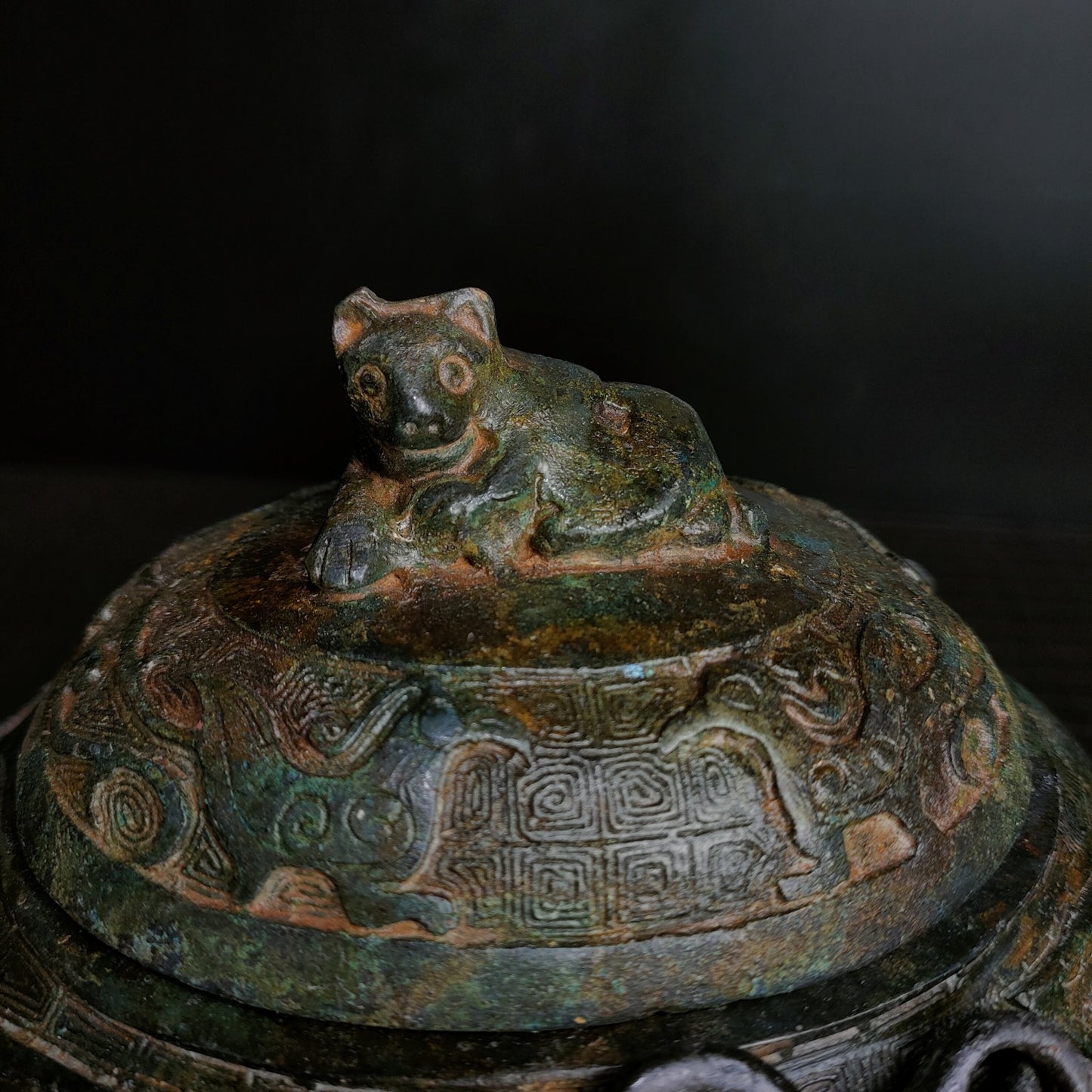 A2277 Vintage Chinese Bronze Divine Beast Handle Pot