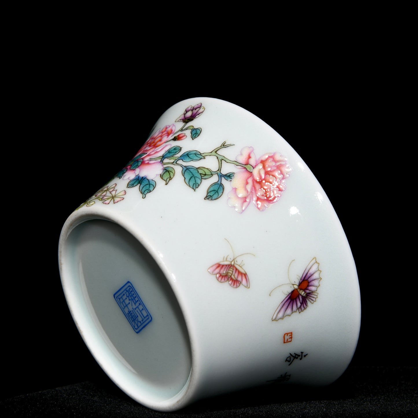 A2281 A Pair Chinese Famille Rose Hundreds Of Flowers In Bloom Design Porcelain Cups