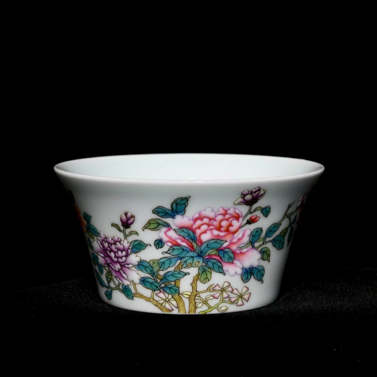 A2281 A Pair Chinese Famille Rose Hundreds Of Flowers In Bloom Design Porcelain Cups