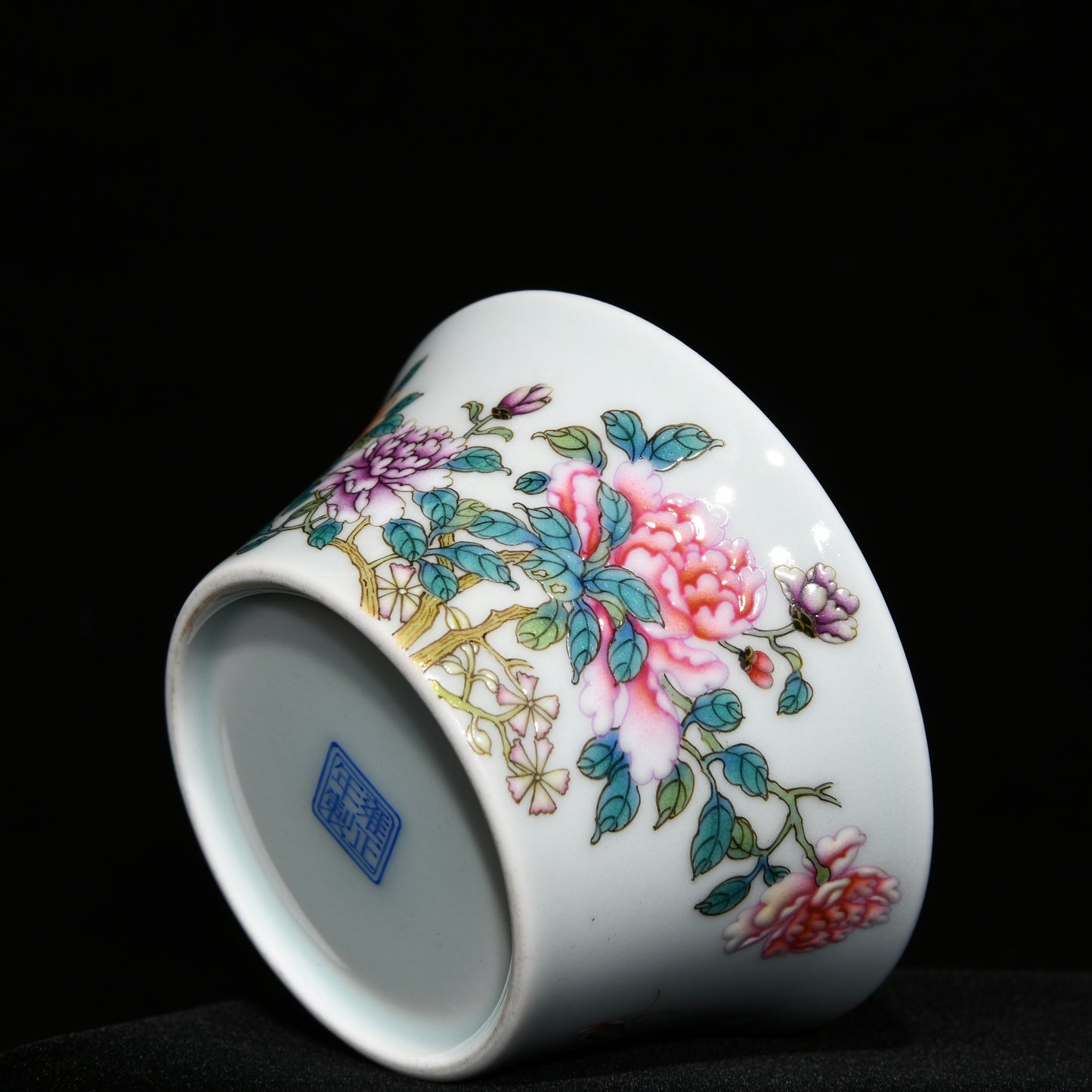 A2281 A Pair Chinese Famille Rose Hundreds Of Flowers In Bloom Design Porcelain Cups