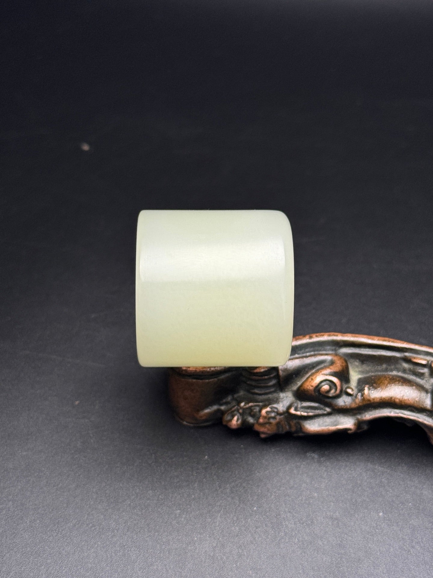 A2286 Inside Diameter 22MM Chinese Hetian Jade Thumb Ring