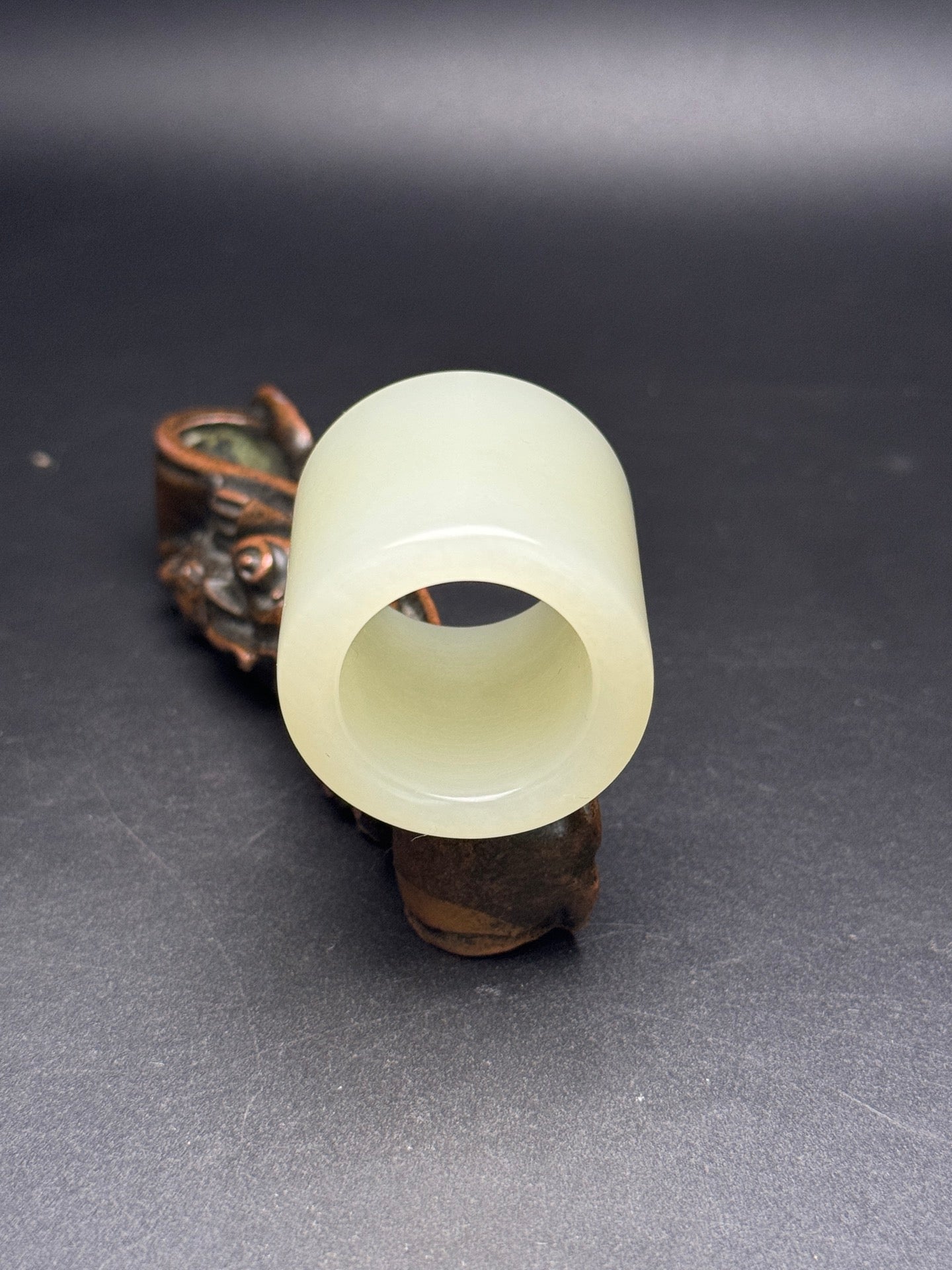 A2286 Inside Diameter 22MM Chinese Hetian Jade Thumb Ring